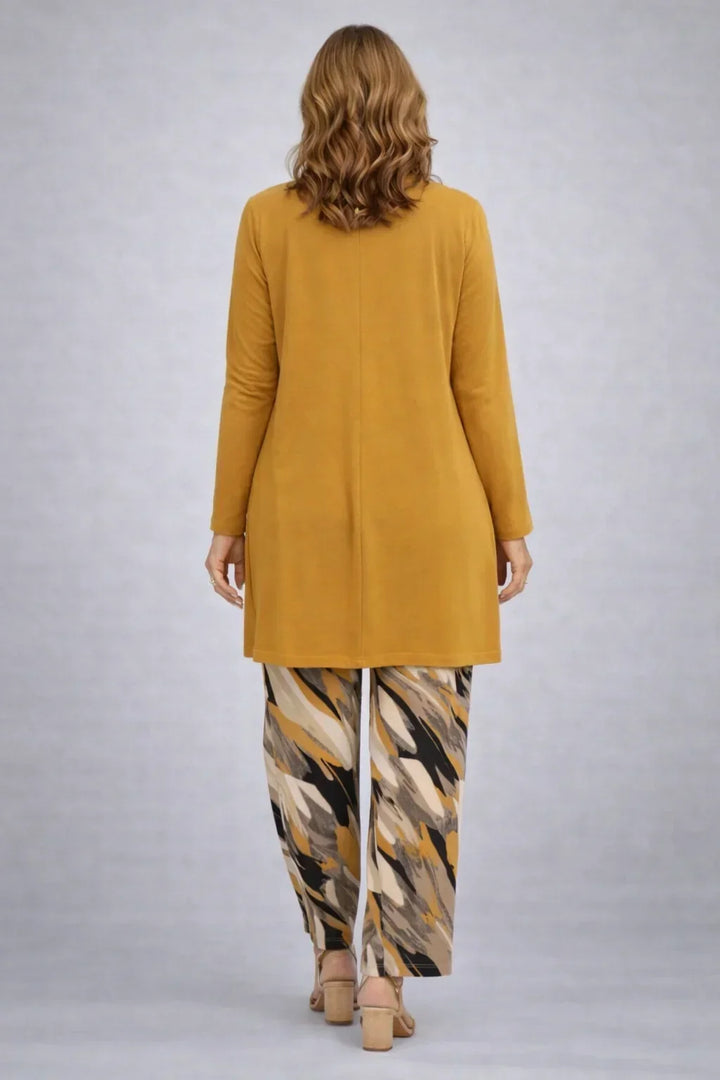 Ensemble trois pièces Honora moutarde avec pantalon imprimé