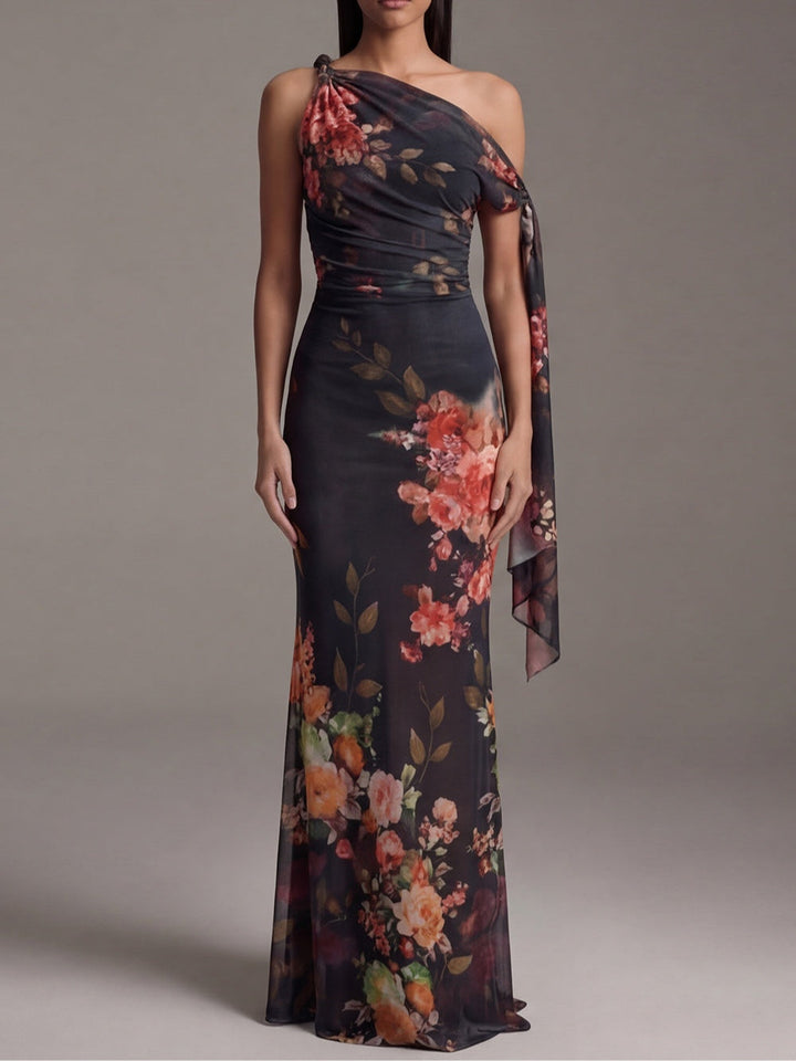 Robe longue en mousseline plissée imprimée noire à une épaule