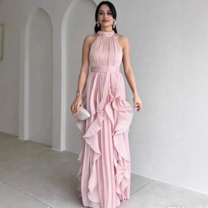 Orea™ Robe longue à col montant, froncée et à volants superposés