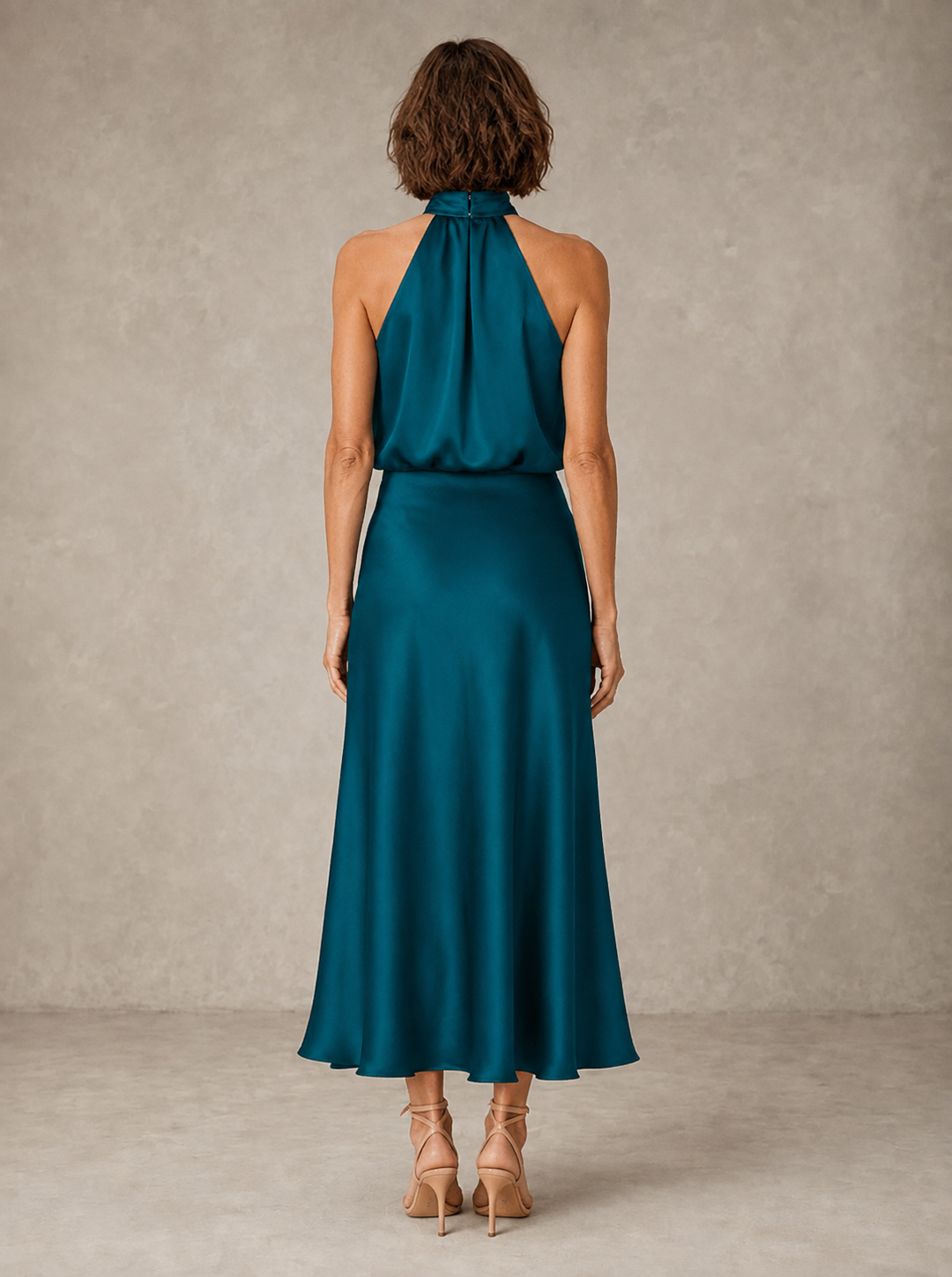 Harper | Robe de soirée élégante à col américain