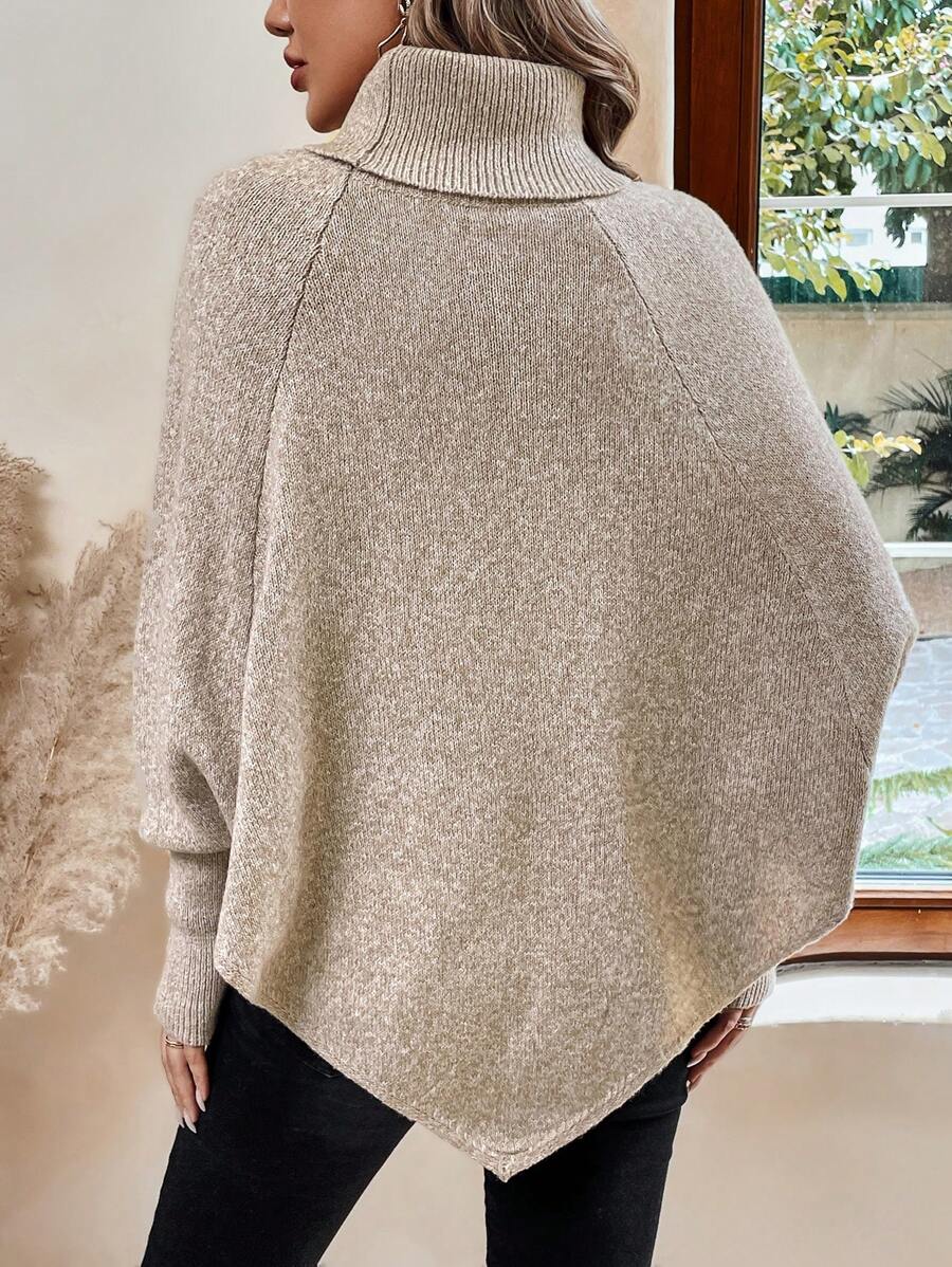 Alexis | Pull poncho chic à col montant et manches chauve-souris – Modèle asymétrique en maille torsadée