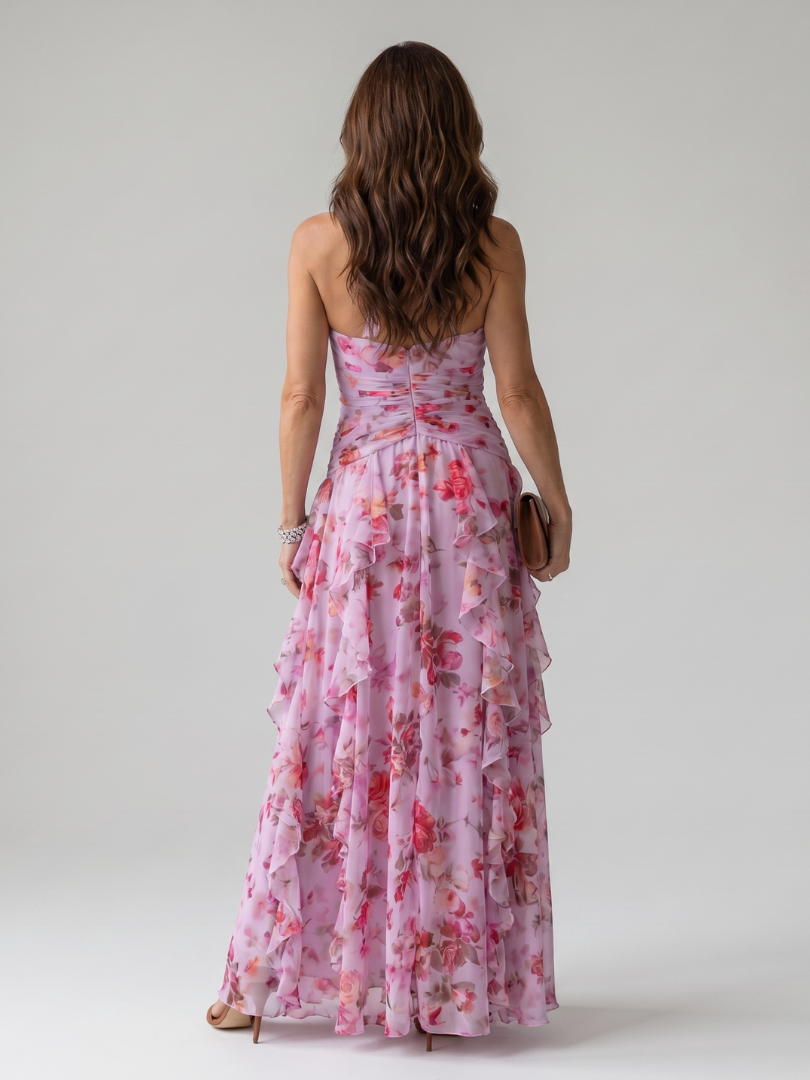 Nori™ Robe longue fleurie à encolure dos-nu et bustier froncé