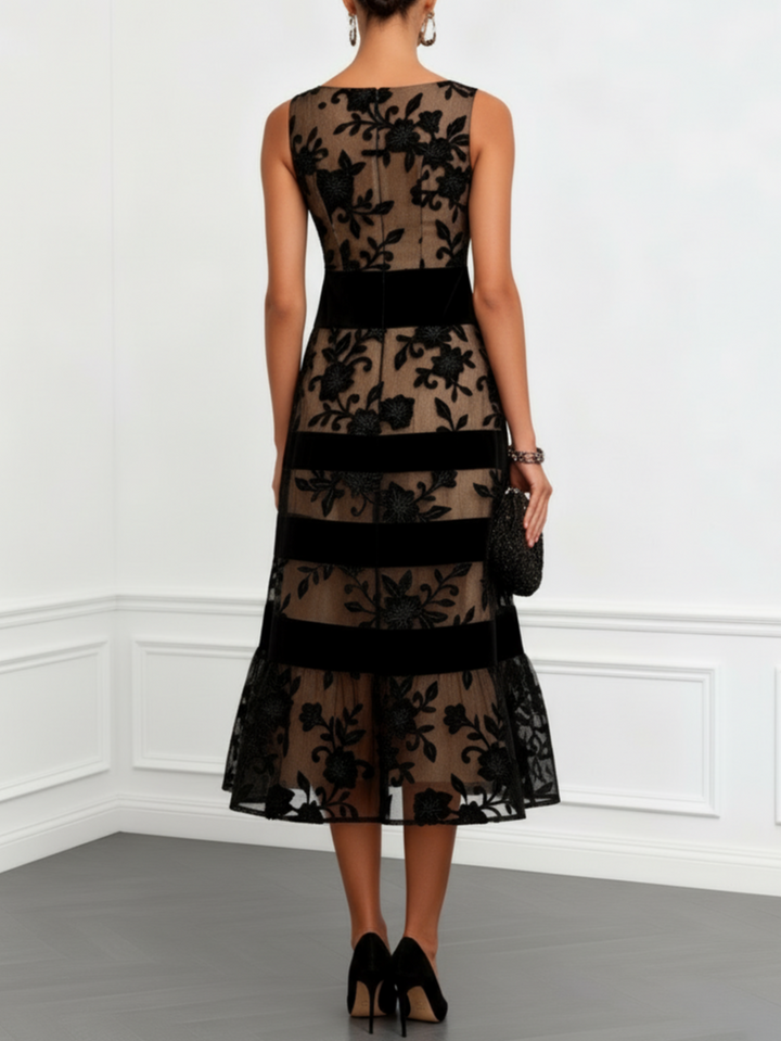 Robe midi noire en maille à fleurs sans manches ligne A
