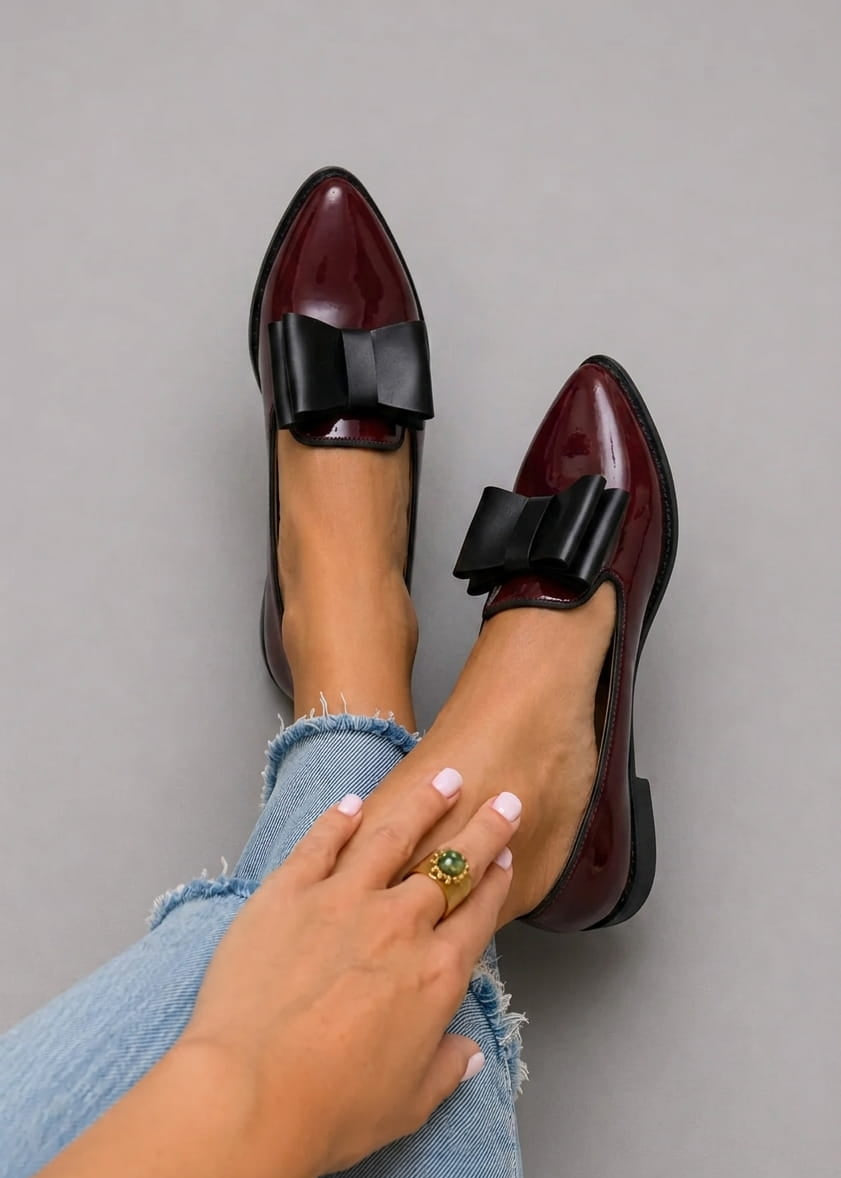 Séverine – Mocassins vernis élégants à nœud contrasté