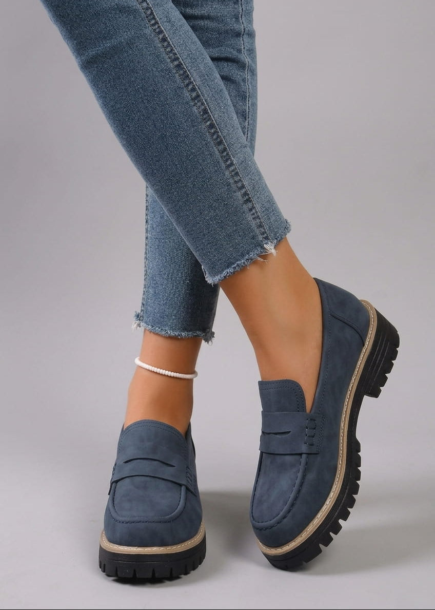 Elsa – Mocassins effet daim à semelle crantée élégante