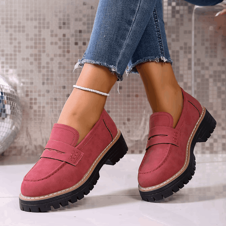 Elsa – Mocassins effet daim à semelle crantée élégante