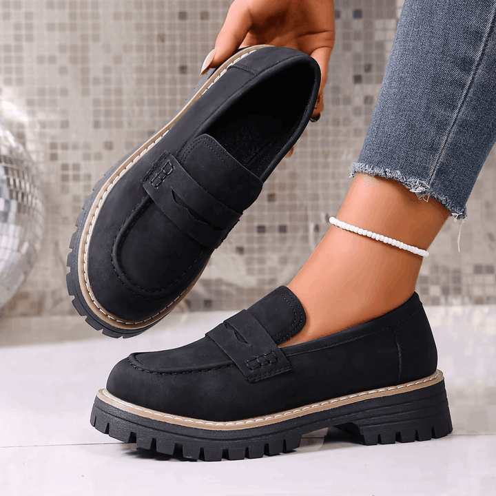 Elsa – Mocassins effet daim à semelle crantée élégante
