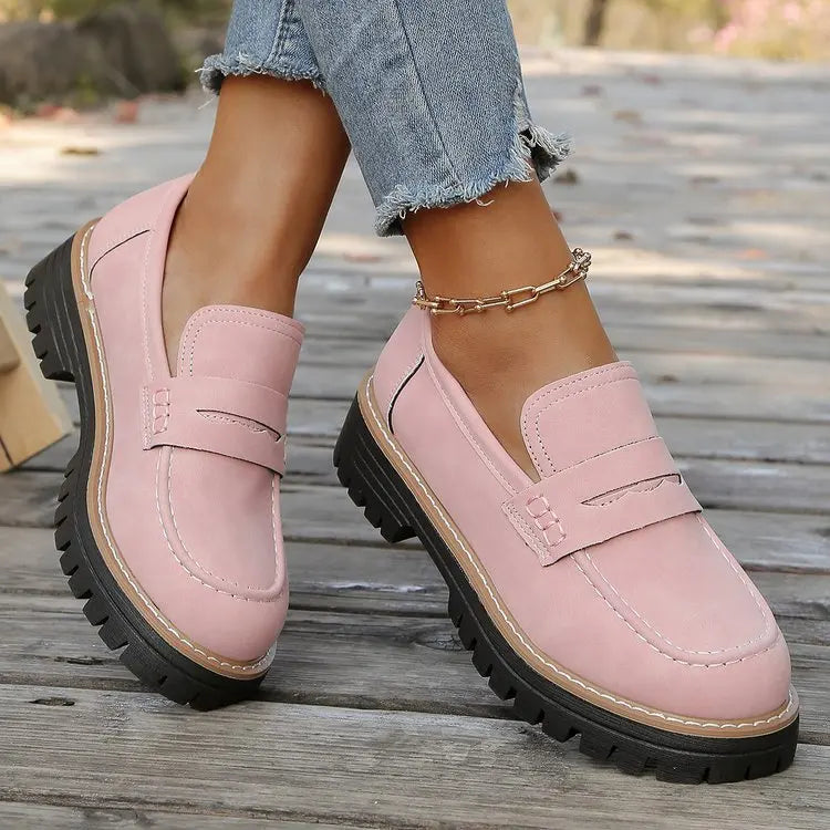 Elsa – Mocassins effet daim à semelle crantée élégante