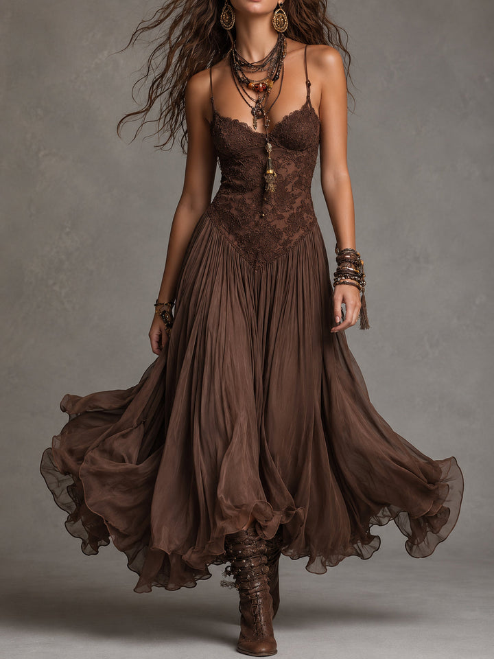 Robe longue en mousseline à empiècements de dentelle brun foncé