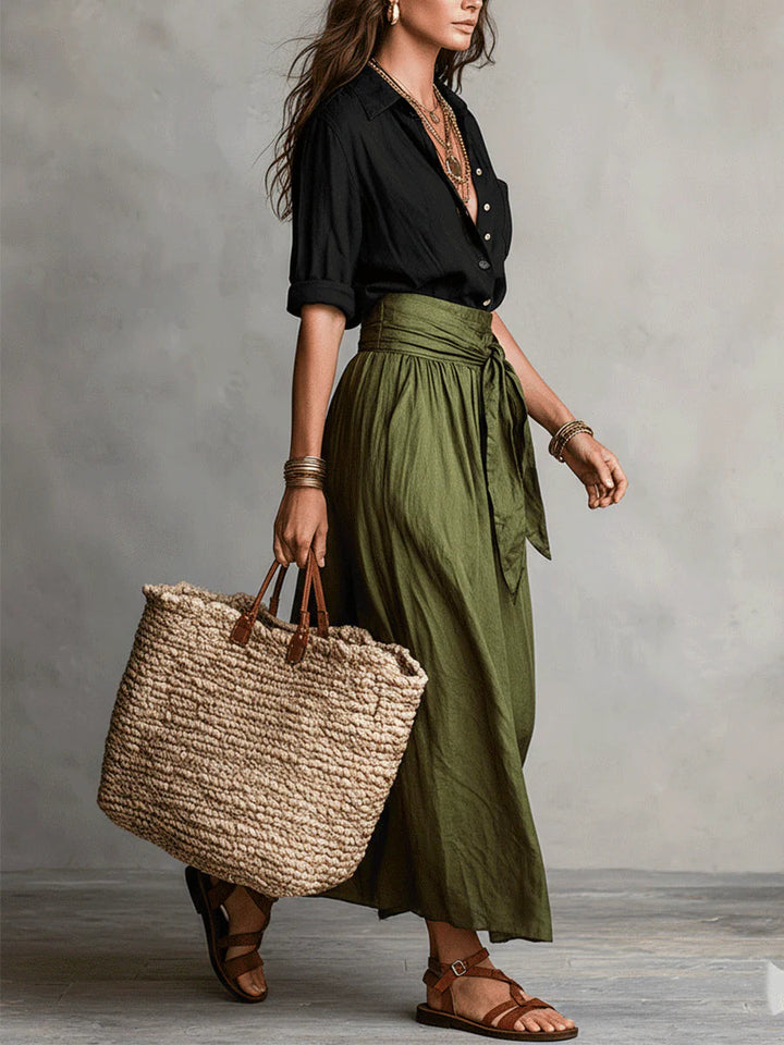 RIVER | Ensemble deux pièces : top noir et jupe midi vert olive