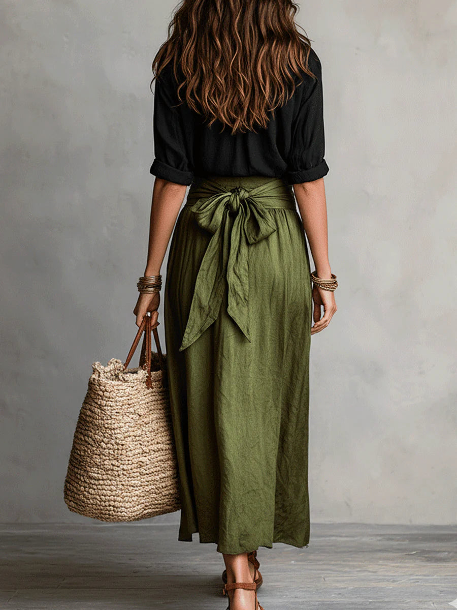 RIVER | Ensemble deux pièces : top noir et jupe midi vert olive
