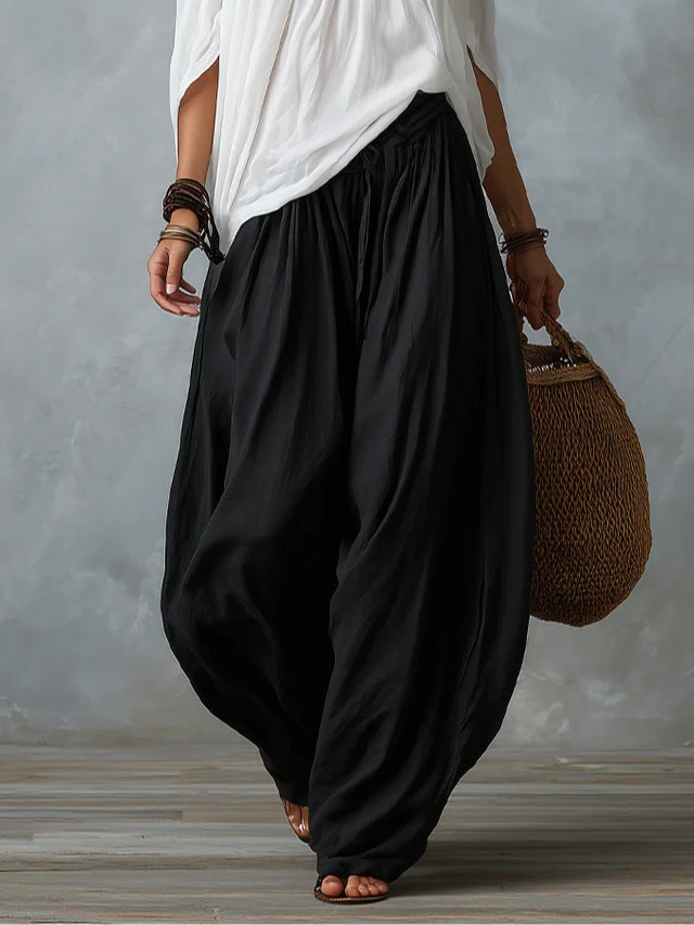 Ensemble blanc à haut épaules dénudées et pantalon ample boule