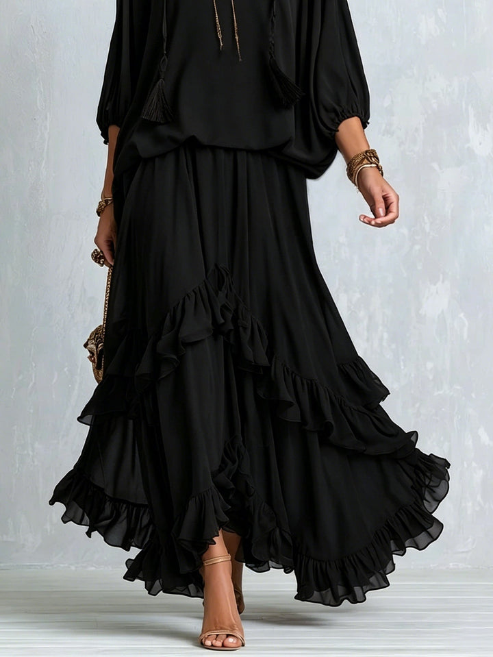 Elvire | Haut V-neck en Chiffon Noir à Franges Associé à un Ensemble Jupe à Volants Superposés