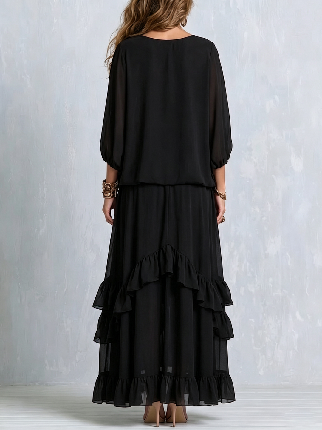 Elvire | Haut V-neck en Chiffon Noir à Franges Associé à un Ensemble Jupe à Volants Superposés