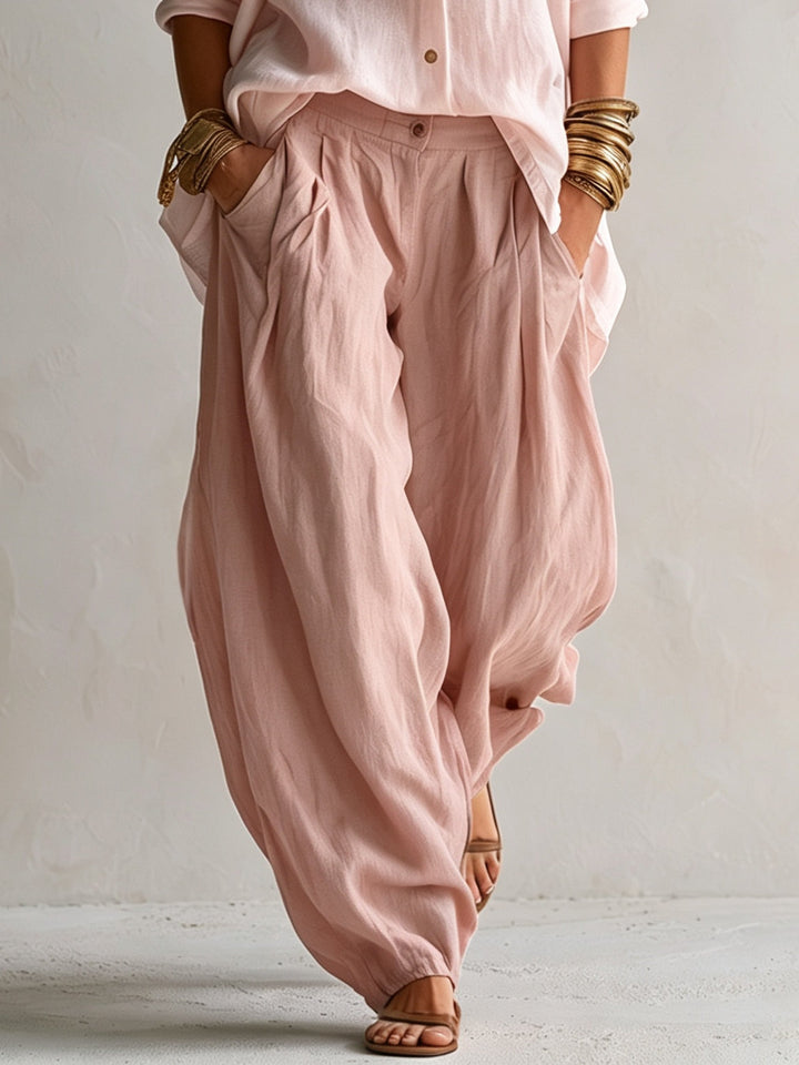 Capucine | Chemise Blanche Ample et Pantalon Lantern Vert Olive