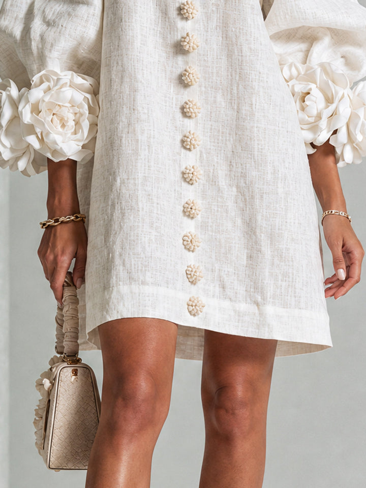 Joséphine™ | Robe Mini Boutonnée Florale Blanche à Manches Fleuries