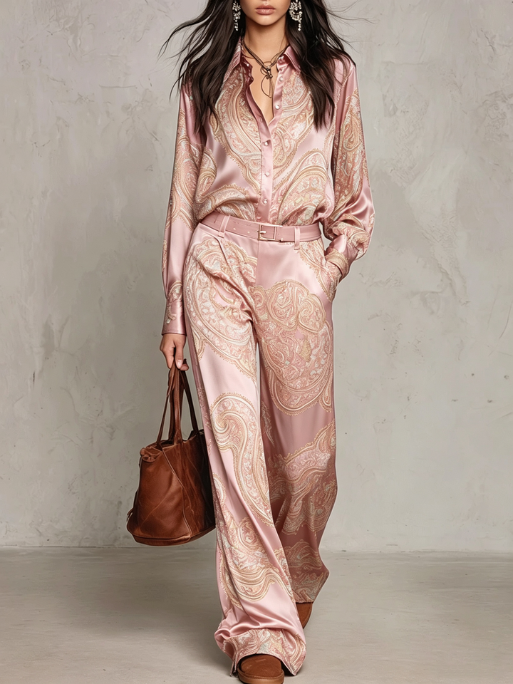 Ensemble chemise satinée à manches longues et pantalon à jambes larges à imprimé cachemire bordeaux-violet (avec ceinture)