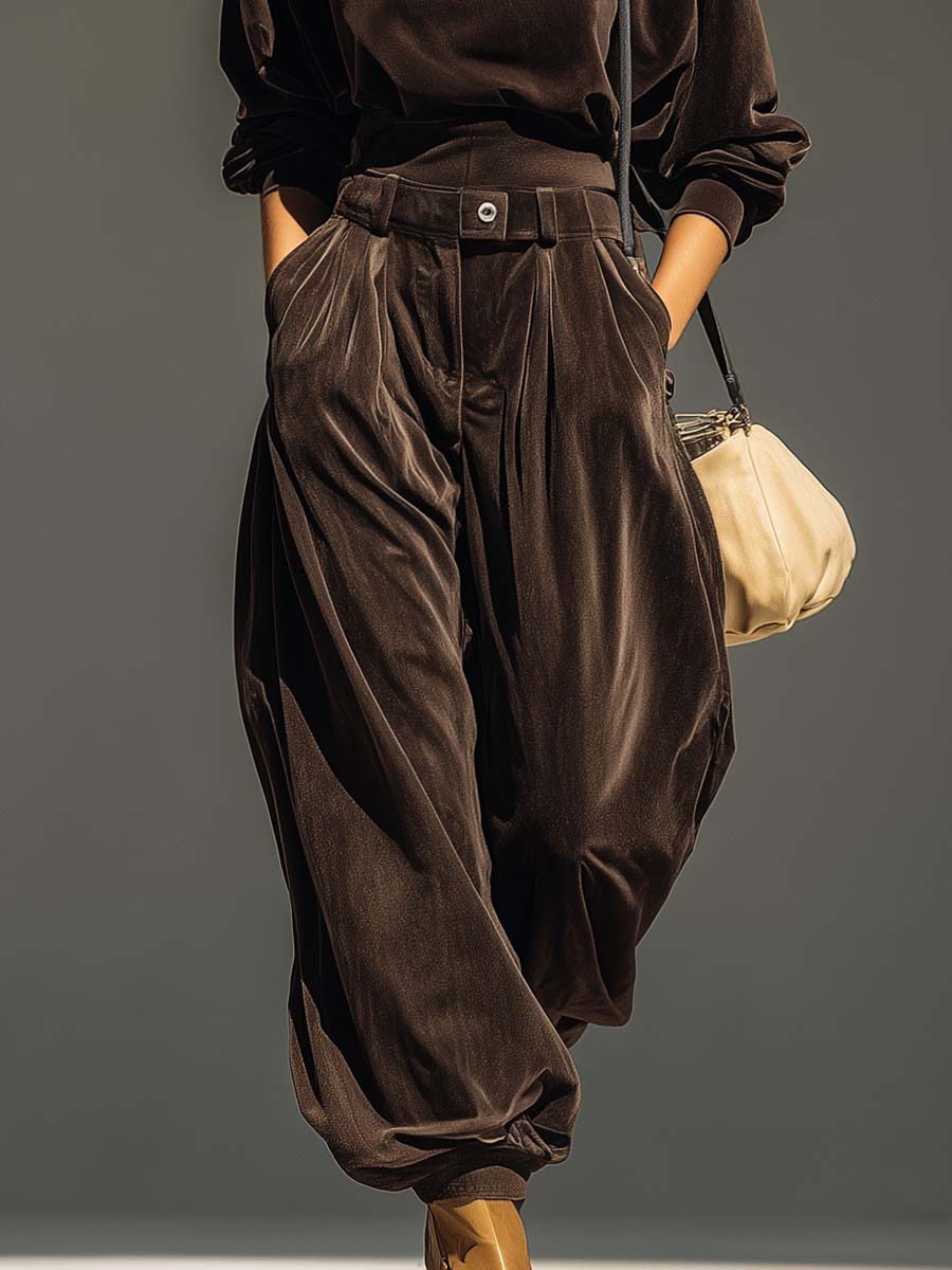 Ensemble vintage marron en velours avec sweat à capuche et pantalon ample (ceinture incluse)
