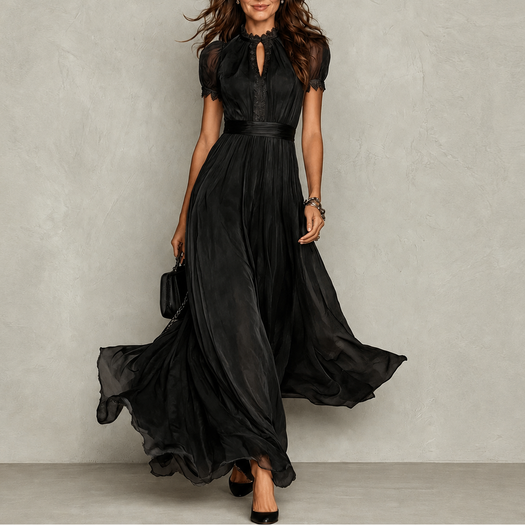 Zoey | Robe plissée élégante à col volanté