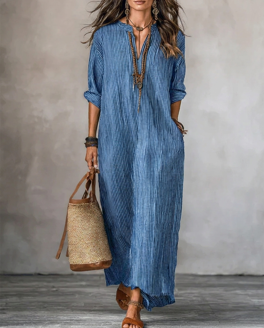 HAVEN | Robe longue élégante à rayures avec col en V, manches longues et poches latérales pratiques