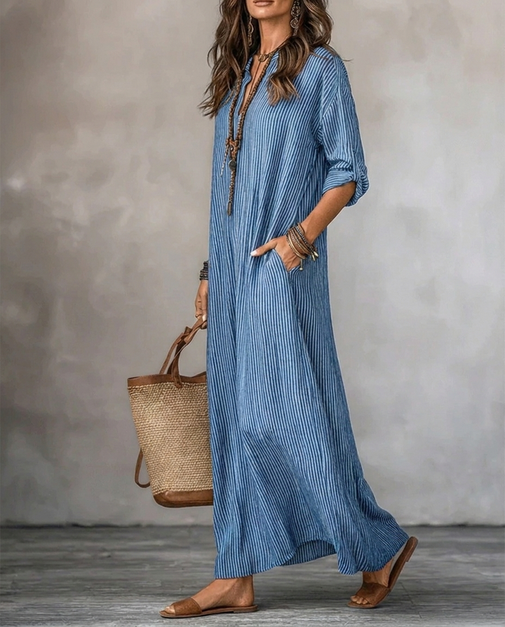 HAVEN | Robe longue élégante à rayures avec col en V, manches longues et poches latérales pratiques