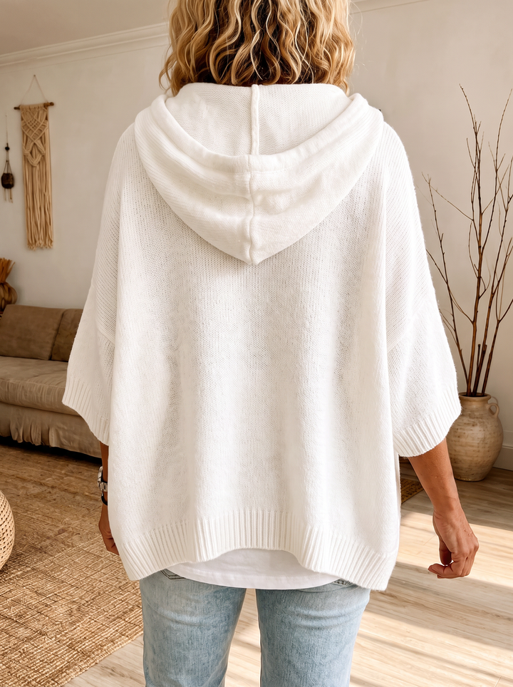 Pull poncho blanc Janice – Style douillet et décontracté