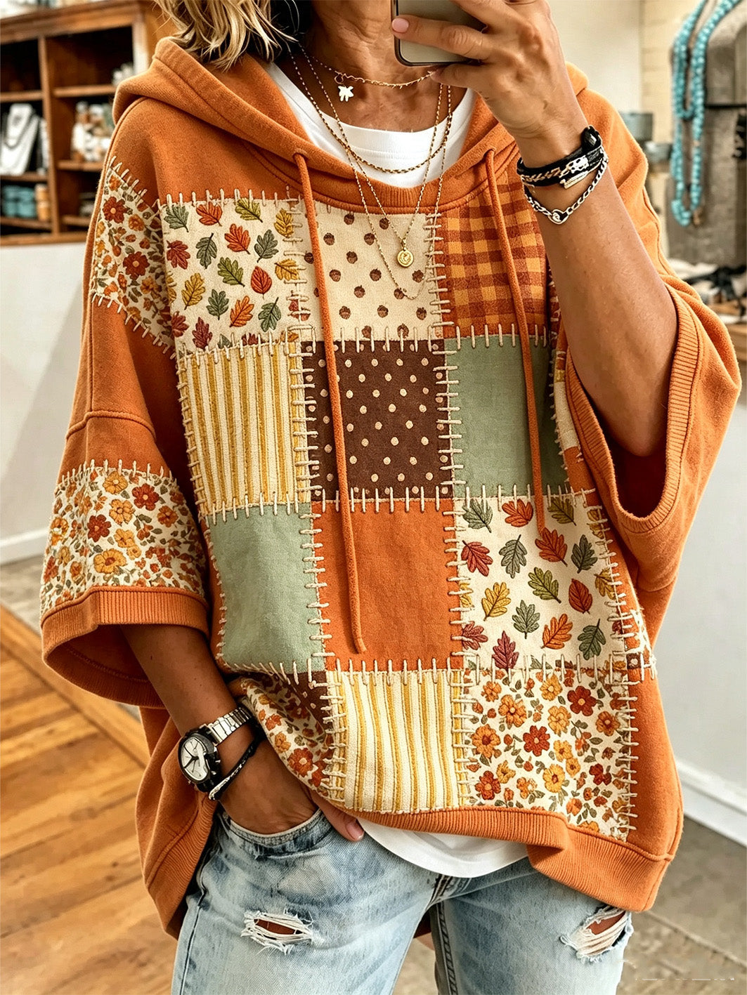 Corina | Sweat à capuche oversize à imprimé feuilles d’automne