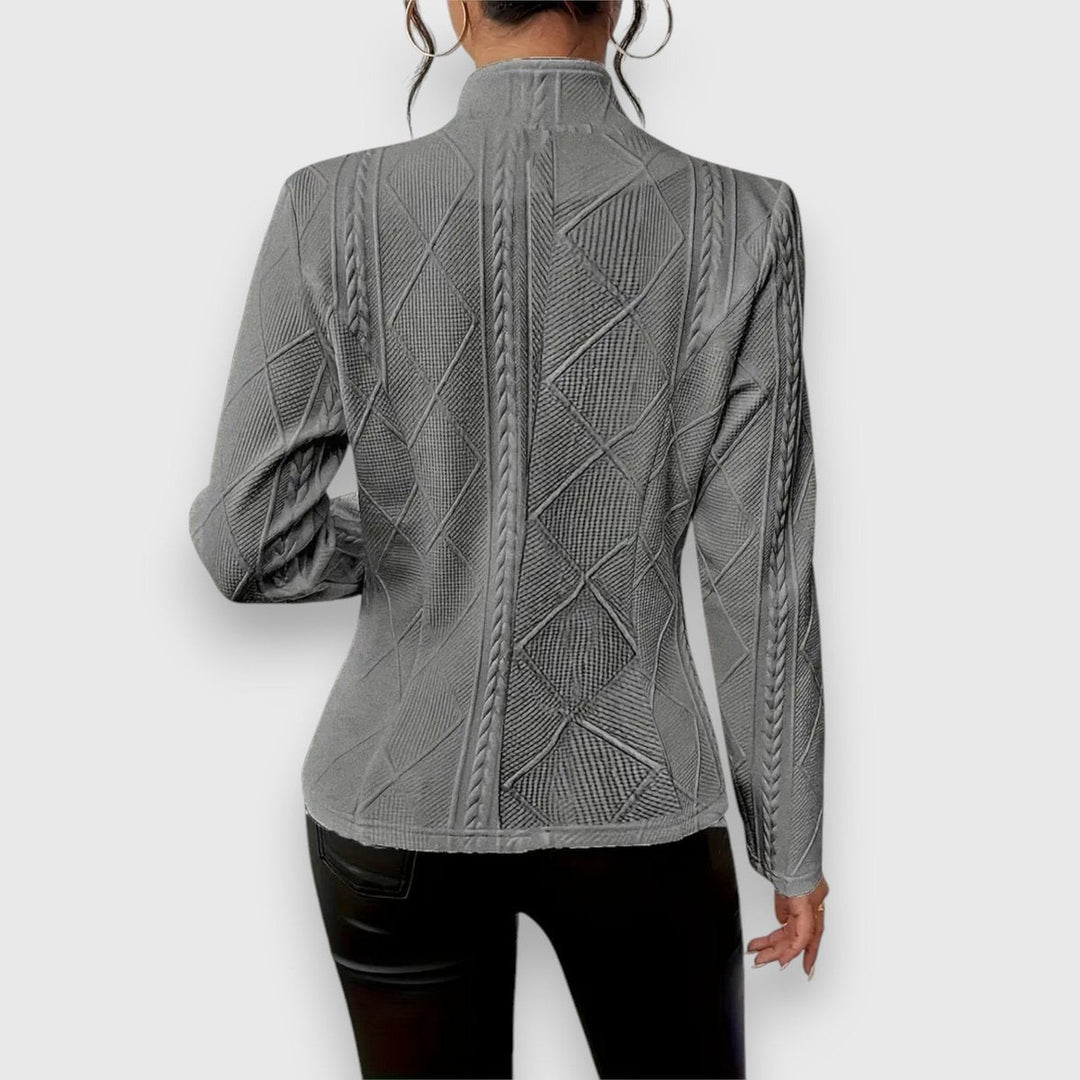 Loretta | Cardigan texturé boutonné sur le devant au style intemporel