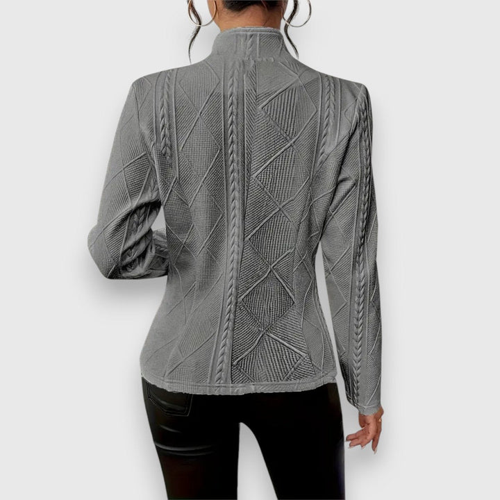 Loretta | Cardigan texturé boutonné sur le devant au style intemporel