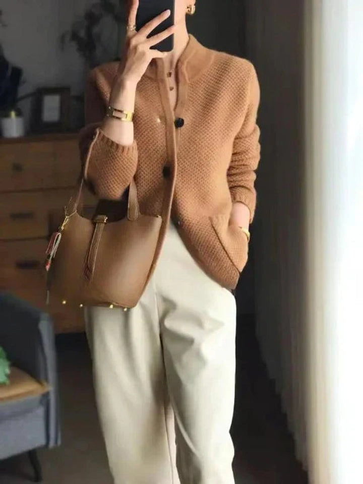 Pénélope | Cardigan Boutonné en Maille
