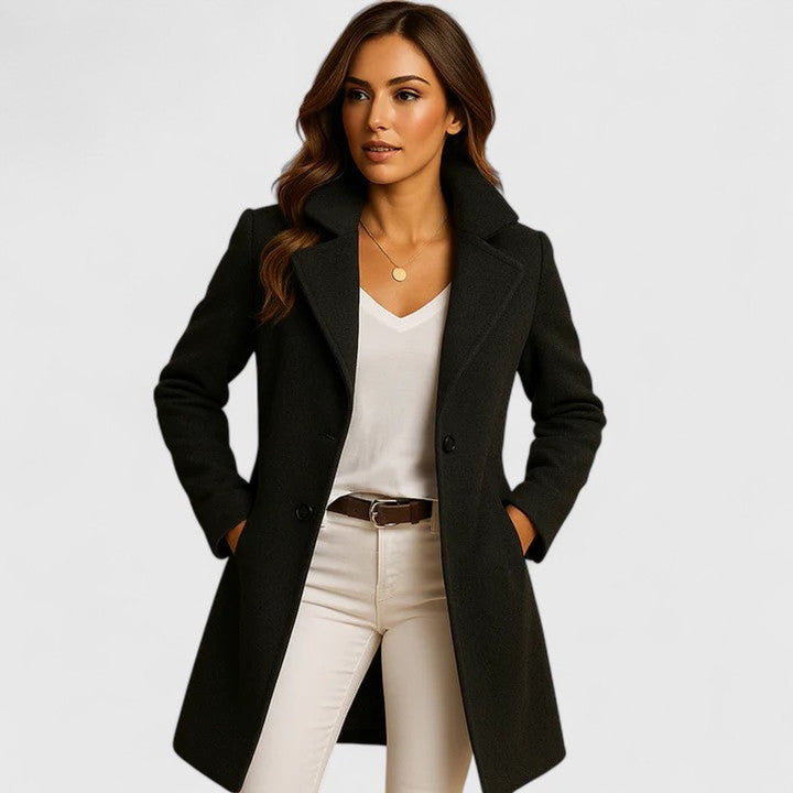 Blanche | Élégant manteau long à coupe ajustée et revers crantés