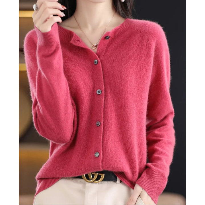 Josephine | Cardigan à col rond en pure laine d’une douceur luxueuse